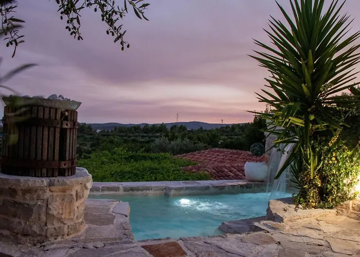 House Ston Nyaraló *