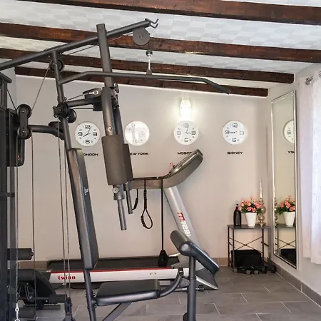 بيت للعطل House Ston *